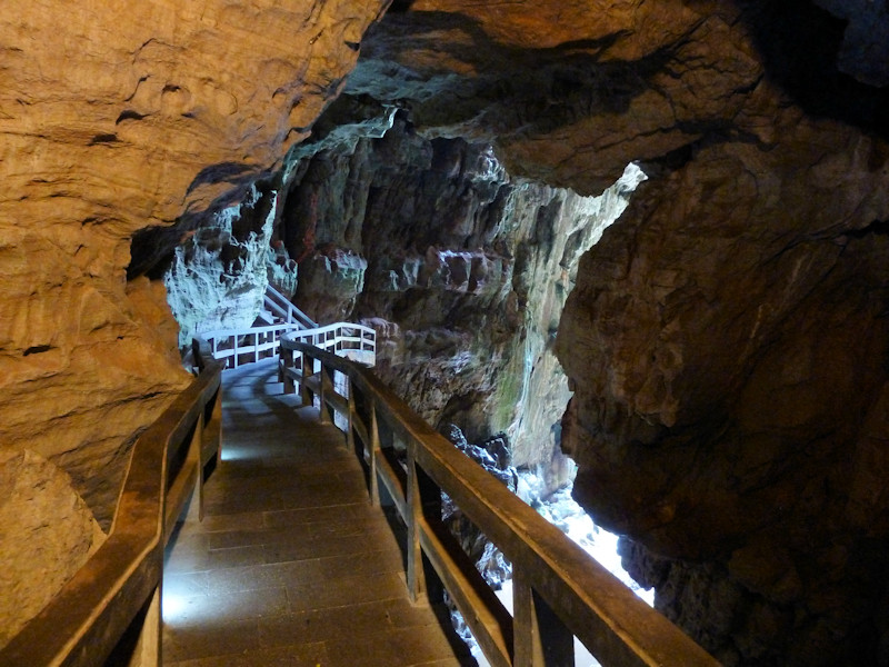 Jiuxiang Scenic Area