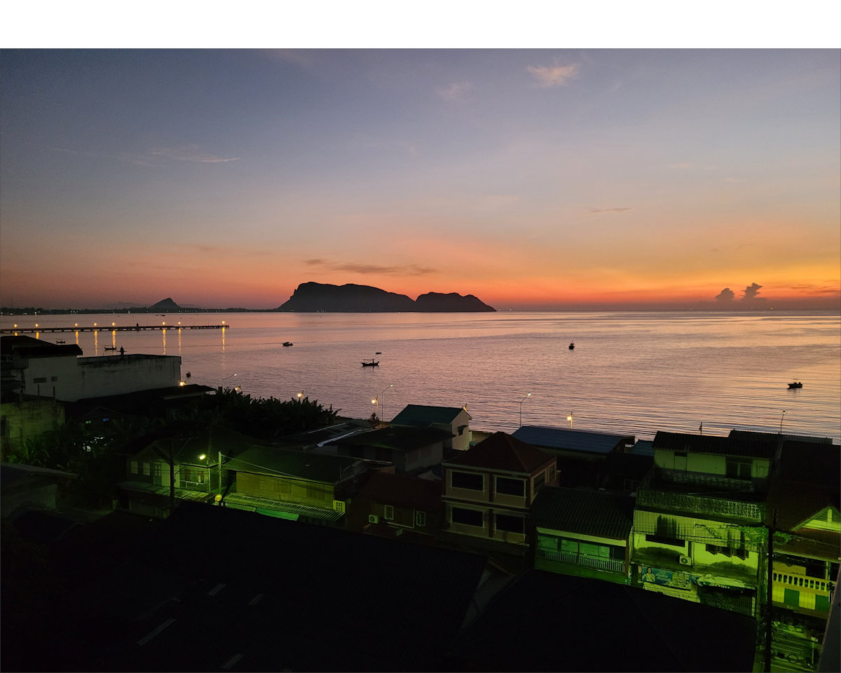 Sunrise in Prachuap