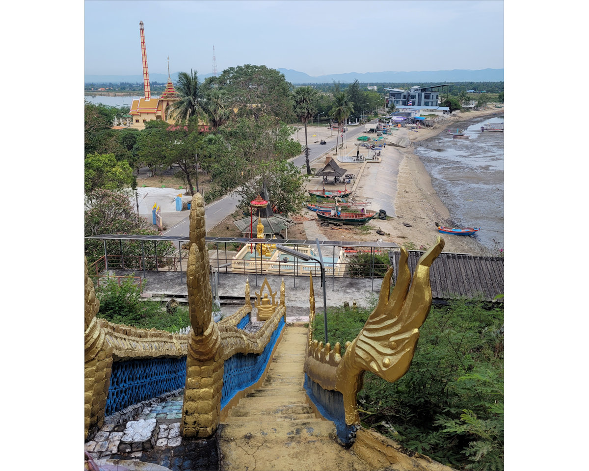 Wat Ao Noi